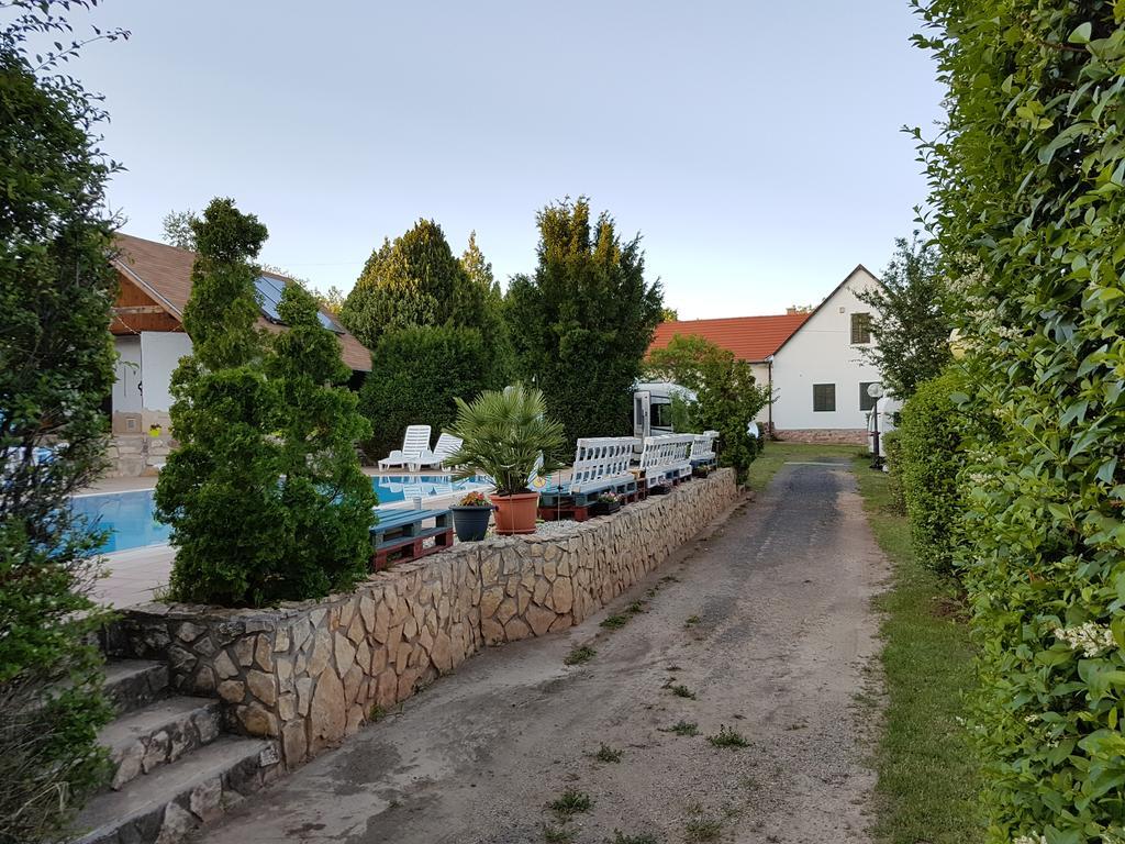 Mandel Camping Paloznak Εξωτερικό φωτογραφία